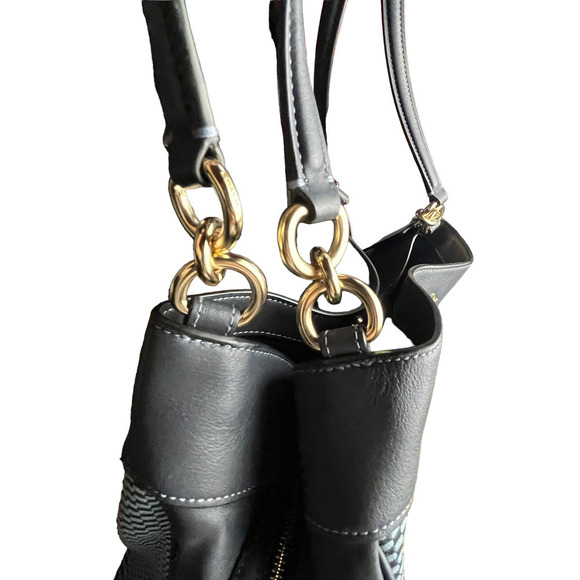 Authentic Coach Lexy Woven Leather Canvas Shoulder Bag - Picture 14 of 16